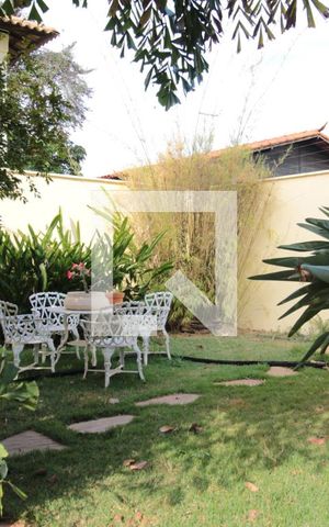 Casa à venda com 320m², 3 quartos e 4 vagasJardim