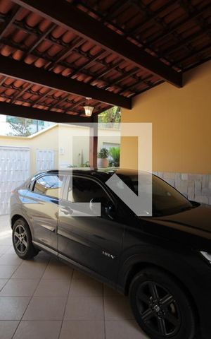 Casa à venda com 320m², 3 quartos e 4 vagasGaragem