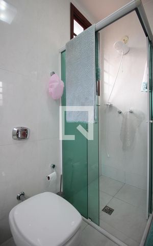 Casa à venda com 320m², 3 quartos e 4 vagasBanheiro da Suite