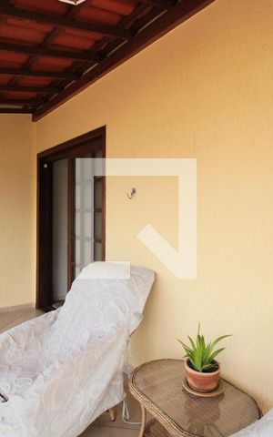 Casa à venda com 320m², 3 quartos e 4 vagasVaranda