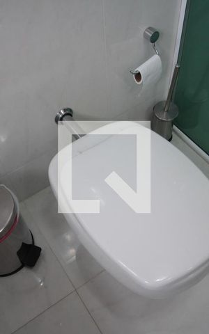 Casa à venda com 320m², 3 quartos e 4 vagasBanheiro da Suite