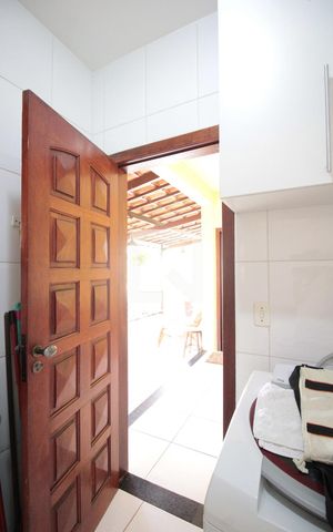 Casa à venda com 320m², 3 quartos e 4 vagasArea de Serviço