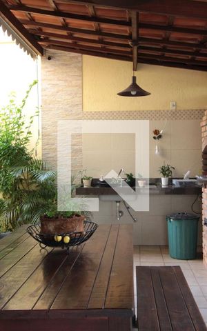 Casa à venda com 320m², 3 quartos e 4 vagasArea Gourmet