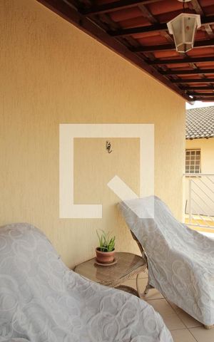 Casa à venda com 320m², 3 quartos e 4 vagasVaranda