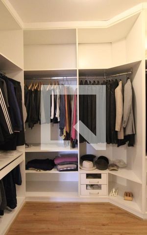 Apartamento à venda com 411m², 4 quartos e 3 vagasCloset