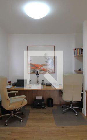Apartamento à venda com 411m², 4 quartos e 3 vagasEscritório