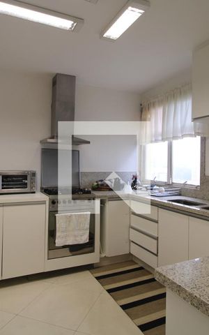 Apartamento à venda com 411m², 4 quartos e 3 vagasCozinha