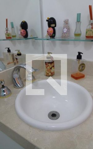 Apartamento à venda com 411m², 4 quartos e 3 vagasBanheiro da Suíte 1