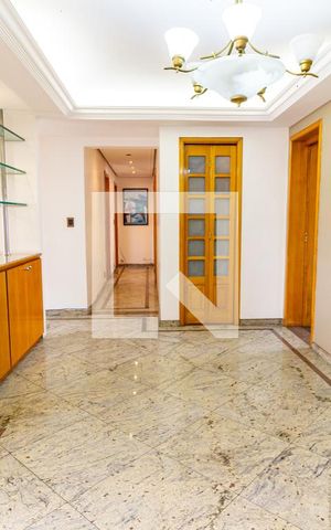 Apartamento para alugar com 170m², 3 quartos e 3 vagasSala