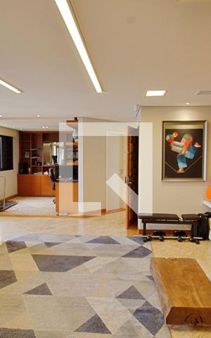 Apartamento para alugar com 158m², 2 quartos e 3 vagasSala