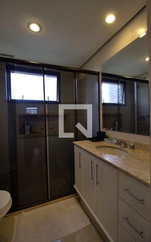 Apartamento para alugar com 158m², 2 quartos e 3 vagasBanheiro da Suíte 2