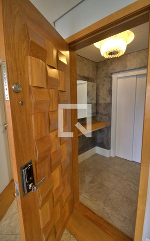 Apartamento para alugar com 158m², 2 quartos e 3 vagasSala