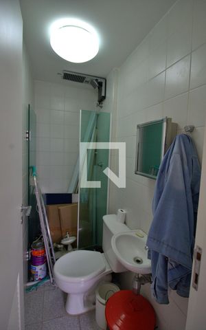 Apartamento para alugar com 158m², 2 quartos e 3 vagasBanheiro de serviço