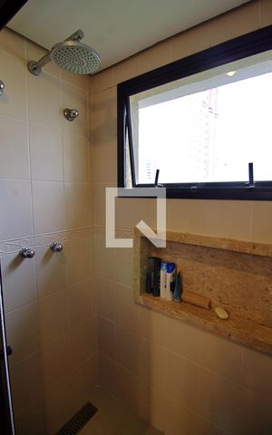 Apartamento para alugar com 158m², 2 quartos e 3 vagasBanheiro da Suíte 2