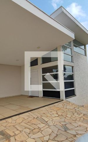 Casa de condomínio à venda com 188m², 3 quartos e 4 vagasGaragem