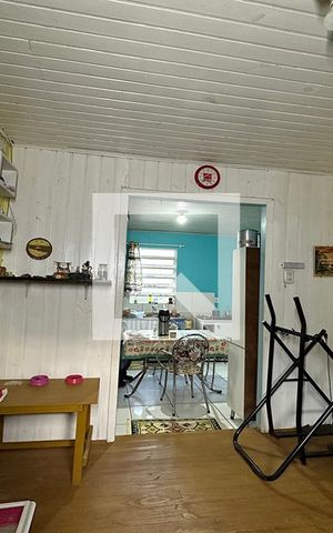 Casa à venda com 140m², 3 quartos e 2 vagasSala