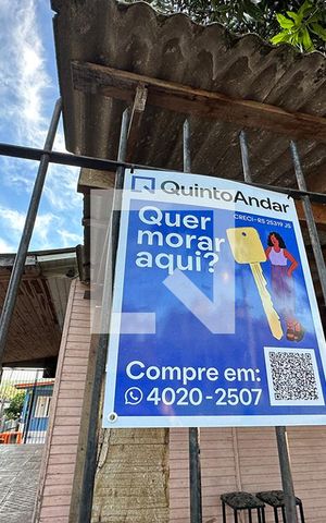 Casa à venda com 140m², 3 quartos e 2 vagasFachada