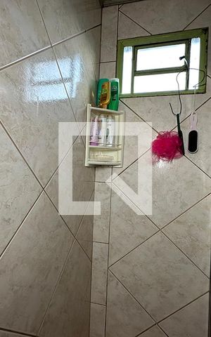 Casa à venda com 140m², 3 quartos e 2 vagasBanheiro