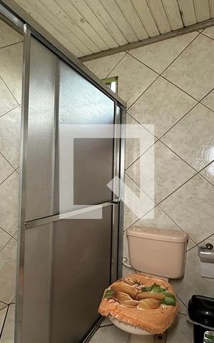 Casa à venda com 140m², 3 quartos e 2 vagasBanheiro