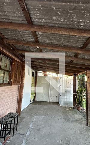 Casa à venda com 140m², 3 quartos e 2 vagasÁrea Externa