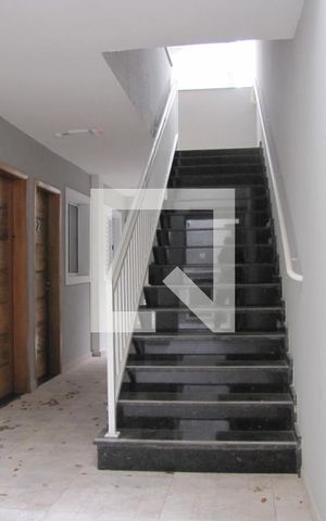Apartamento à venda com 42m², 2 quartos e sem vagaEscadas