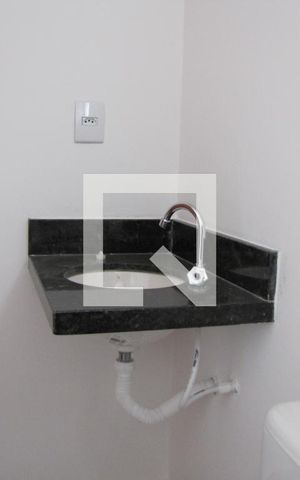 Apartamento à venda com 42m², 2 quartos e sem vagaBanheiro