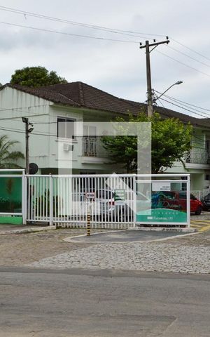 Casa de condomínio à venda com 107m², 3 quartos e 2 vagas Casa de condomínio à venda com 107m², 3 quartos e 2 vagasFachada do Condomínio