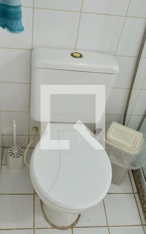 Casa de condomínio à venda com 107m², 3 quartos e 2 vagas Casa de condomínio à venda com 107m², 3 quartos e 2 vagasBanheiro da Suíte