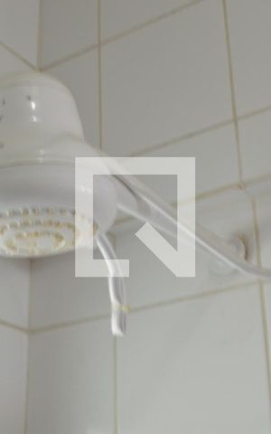 Casa de condomínio à venda com 107m², 3 quartos e 2 vagas Casa de condomínio à venda com 107m², 3 quartos e 2 vagasBanheiro da Suíte