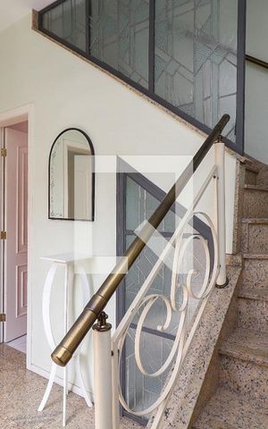 Casa à venda com 180m², 3 quartos e 4 vagasHall dos Quartos