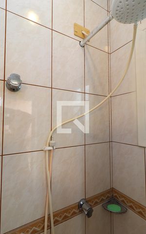 Casa à venda com 180m², 3 quartos e 4 vagasBanheiro de Serviço