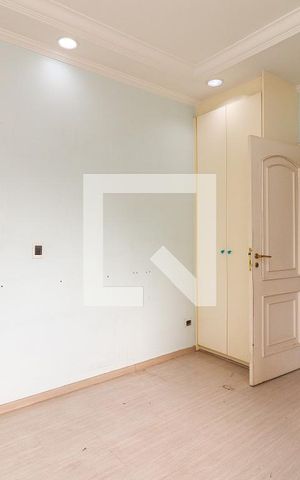 Casa à venda com 180m², 3 quartos e 4 vagasSuíte 2