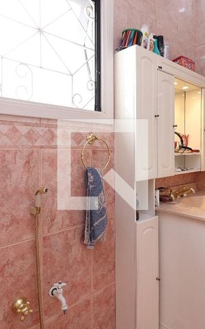Casa à venda com 180m², 3 quartos e 4 vagasBanheiro da Suíte 2
