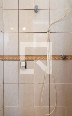 Casa à venda com 180m², 3 quartos e 4 vagasBanheiro de Serviço