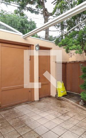 Casa à venda com 180m², 3 quartos e 4 vagasGaragem
