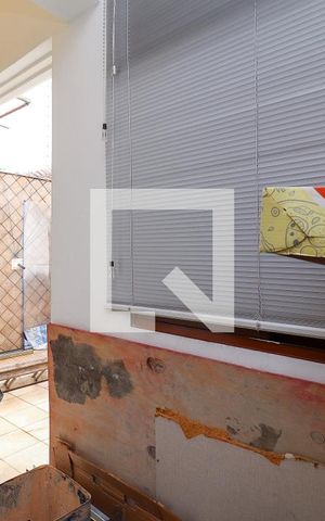 Casa à venda com 180m², 3 quartos e 4 vagasQuarto de Serviço