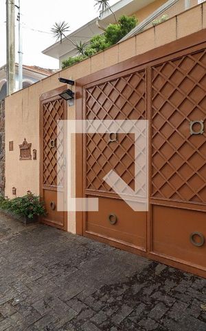 Casa à venda com 180m², 3 quartos e 4 vagasFachada