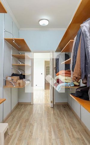 Casa à venda com 180m², 3 quartos e 4 vagasCloset da Suíte 1