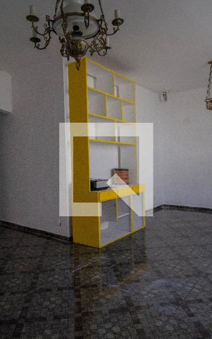 Casa à venda com 200m², 3 quartos e 1 vaga Casa à venda com 200m², 3 quartos e 1 vagaSala