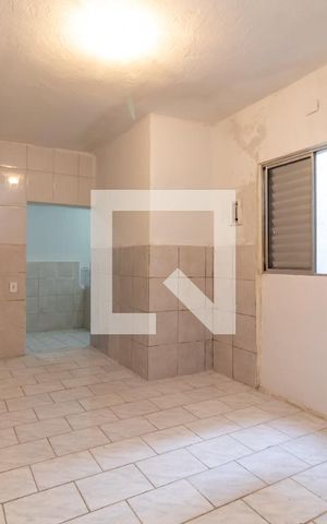 Casa para alugar com 50m², 1 quarto e sem vagaQuarto 
