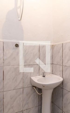 Casa para alugar com 50m², 1 quarto e sem vagaBanheiro