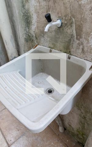 Casa para alugar com 50m², 1 quarto e sem vagaTanque