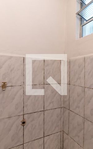 Casa para alugar com 50m², 1 quarto e sem vagaÁrea de Serviço