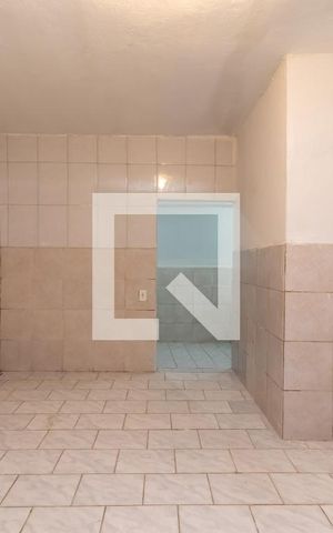 Casa para alugar com 50m², 1 quarto e sem vagaQuarto 