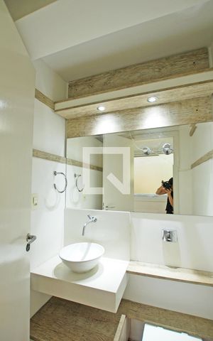 Apartamento para alugar com 146m², 3 quartos e 2 vagasBanheiro