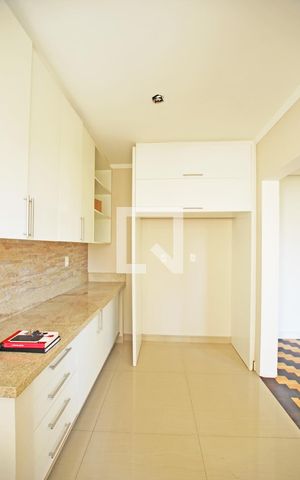Apartamento para alugar com 146m², 3 quartos e 2 vagas Cozinha 