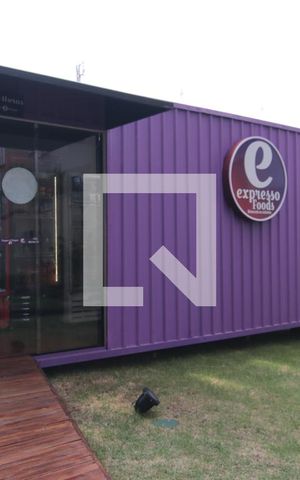 Apartamento à venda com 42m², 2 quartos e sem vagaÁrea comum