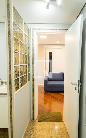 Apartamento à venda com 300m², 3 quartos e 4 vagas Apartamento à venda com 300m², 3 quartos e 4 vagasCloset - Suíte 3