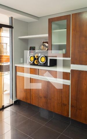 Apartamento à venda com 300m², 3 quartos e 4 vagas Apartamento à venda com 300m², 3 quartos e 4 vagasHall - Cobertura