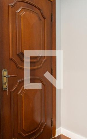 Apartamento à venda com 300m², 3 quartos e 4 vagas Apartamento à venda com 300m², 3 quartos e 4 vagasEntrada